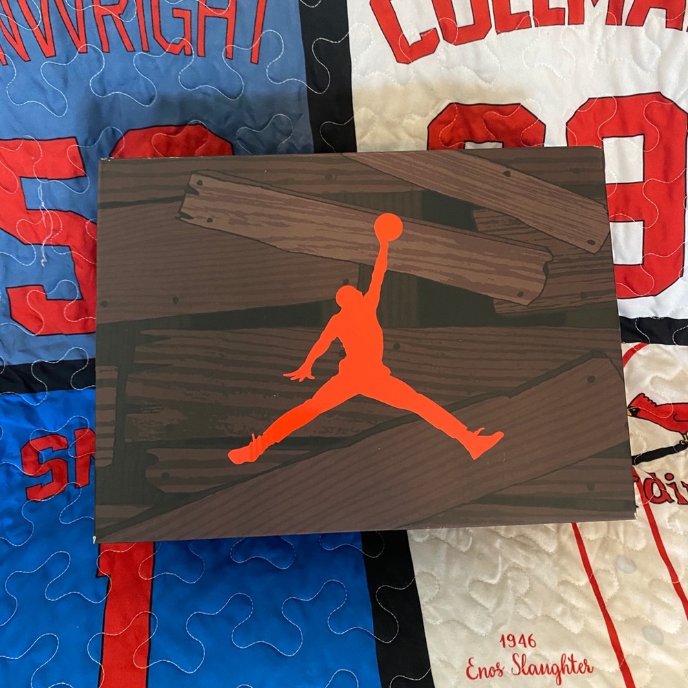 Air Jordan 5 Retro 2021 “Raging Bull” - Picture 3 of 9